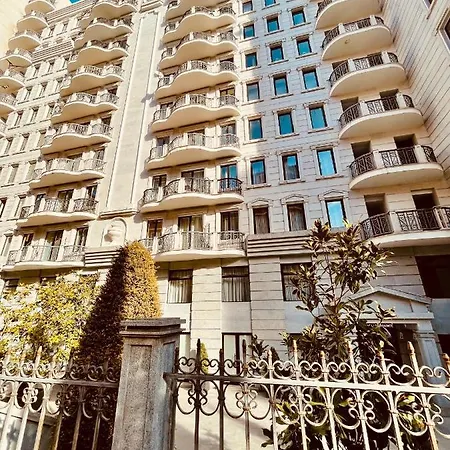 Apartment In Downtown 