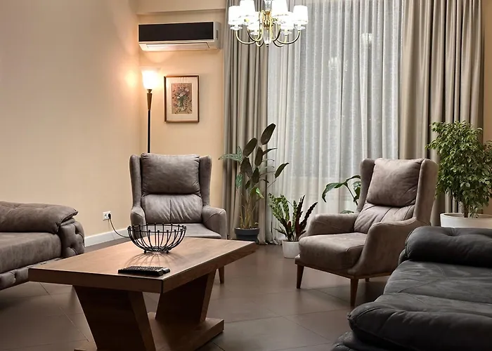 Apartment In Downtown \